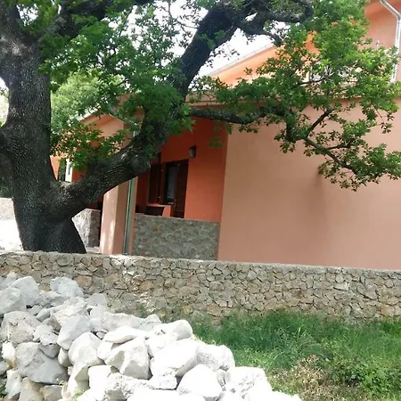 Hrast Apartman Seline